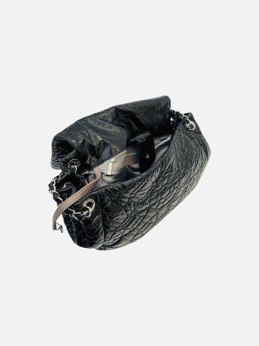 Pre - loved CHANEL Graphic Edge Black Shoulder Bag at Reems Closet