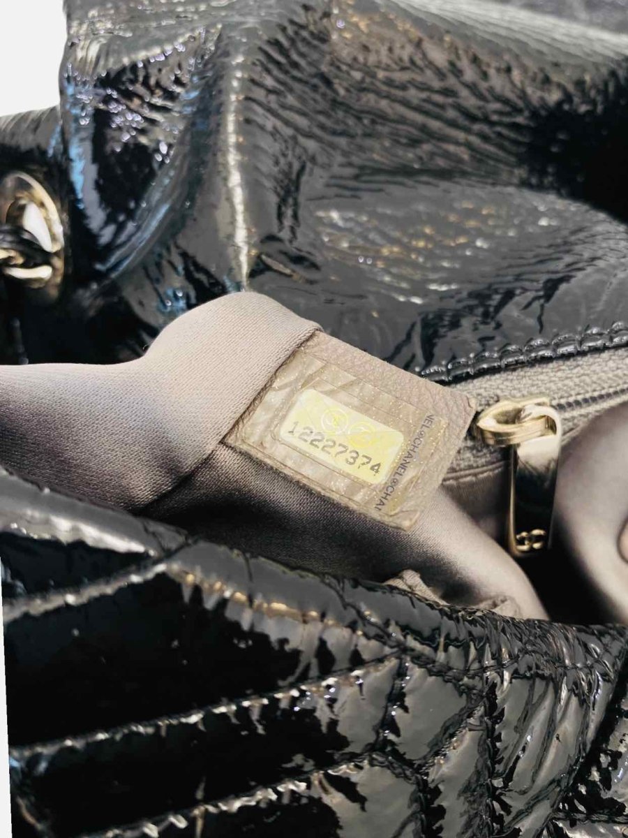 Pre - loved CHANEL Graphic Edge Black Shoulder Bag at Reems Closet