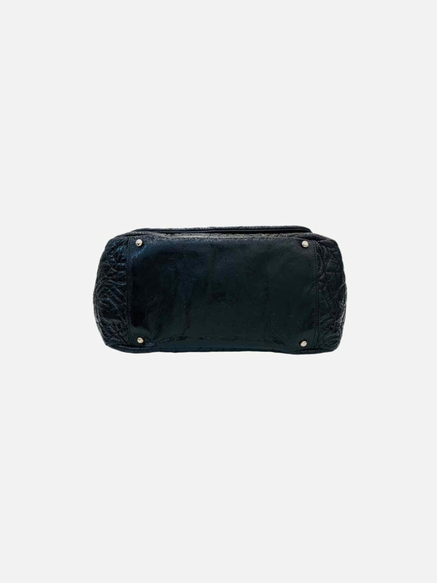 Pre - loved CHANEL Graphic Edge Black Shoulder Bag at Reems Closet