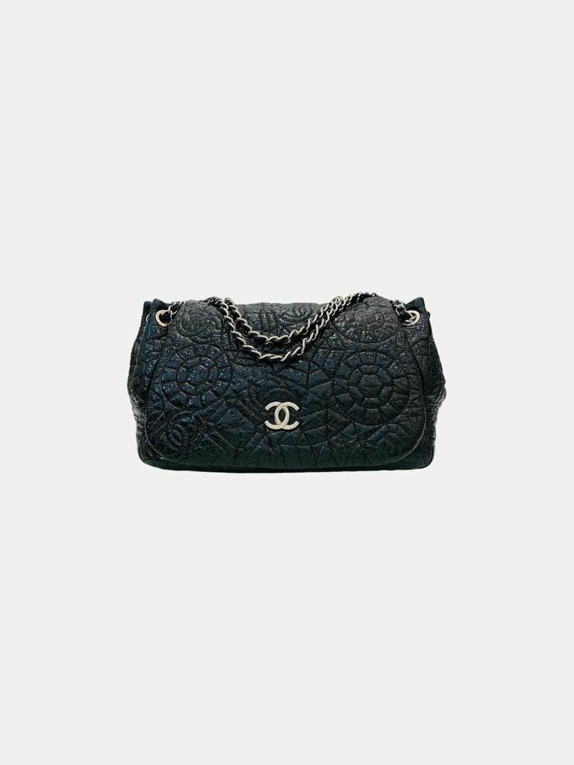 Pre - loved CHANEL Graphic Edge Black Shoulder Bag at Reems Closet