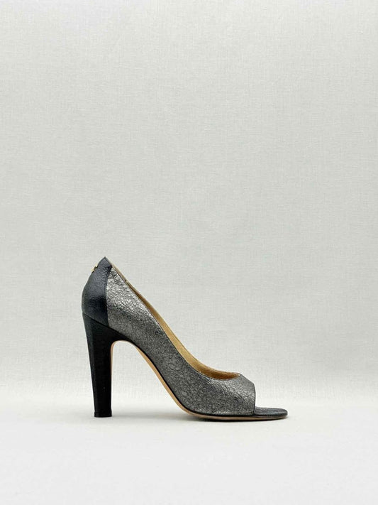 Pre - loved CHANEL Grey & Black Size EU 38.5 Pumps at Reems Closet