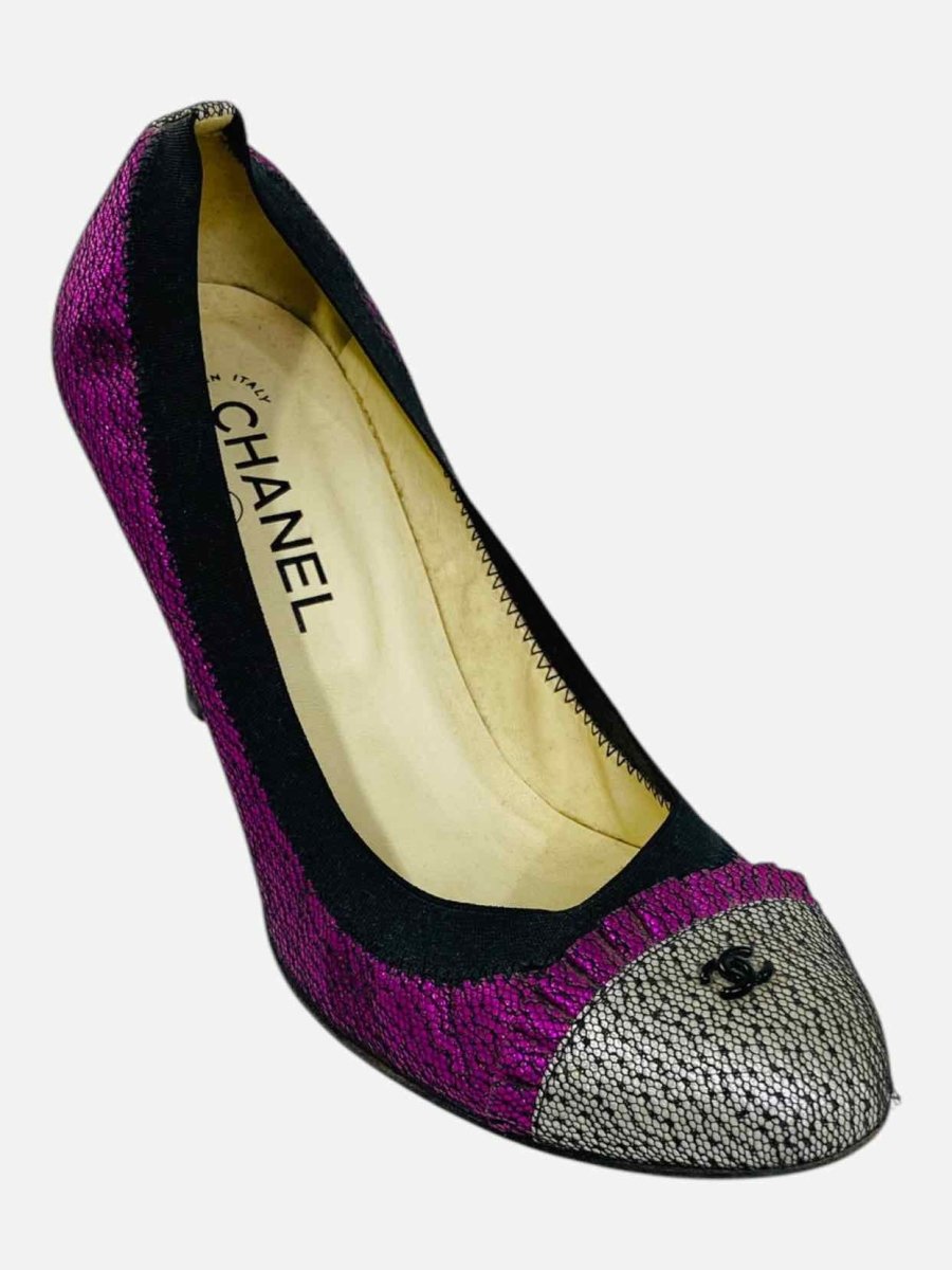 Pre - loved CHANEL Lace Pink & Silver CC Pumps 40 at Reems Closet