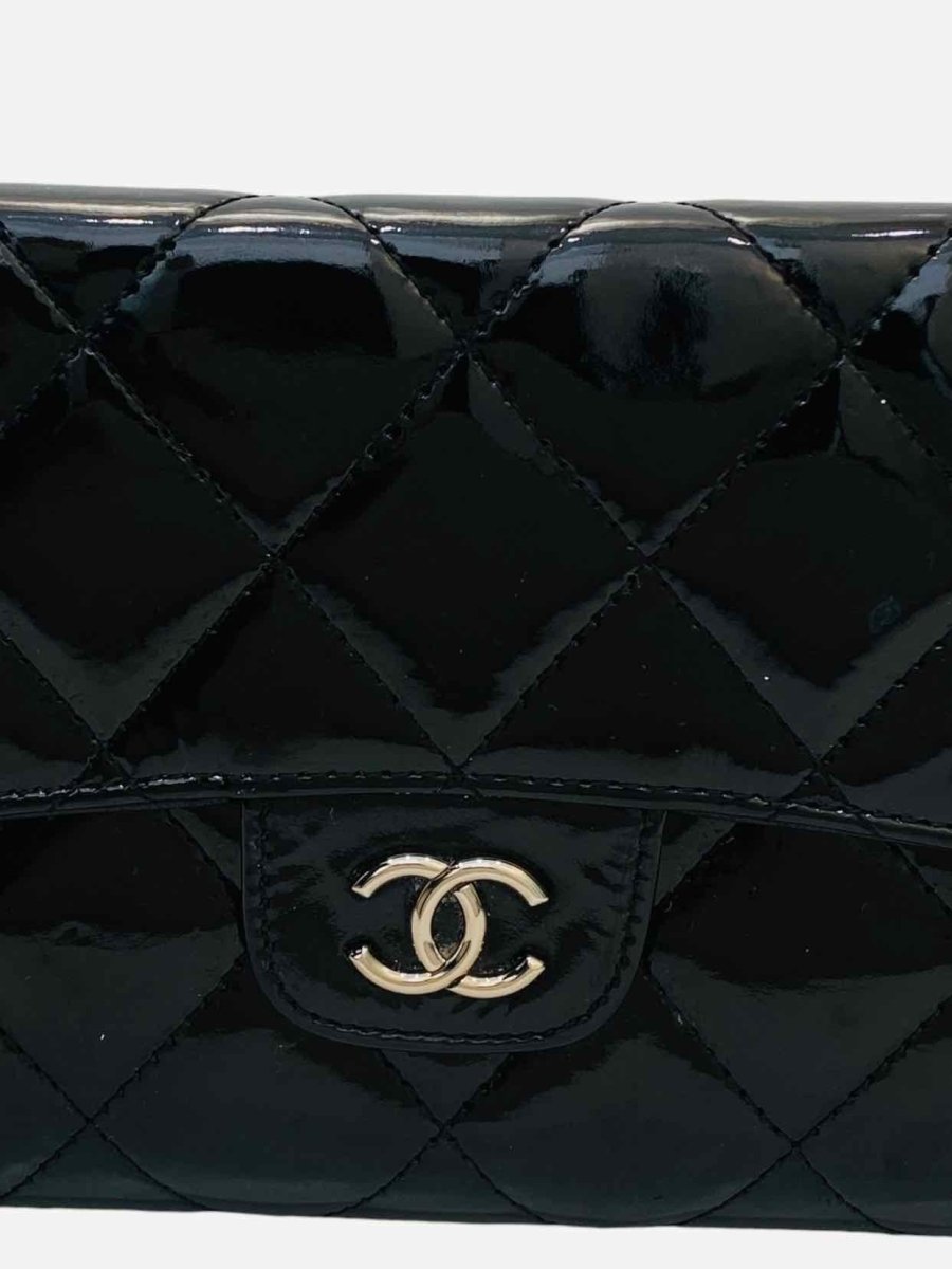 Pre - loved CHANEL Matelasse Black Quilted Continental Wallet at Reems Closet