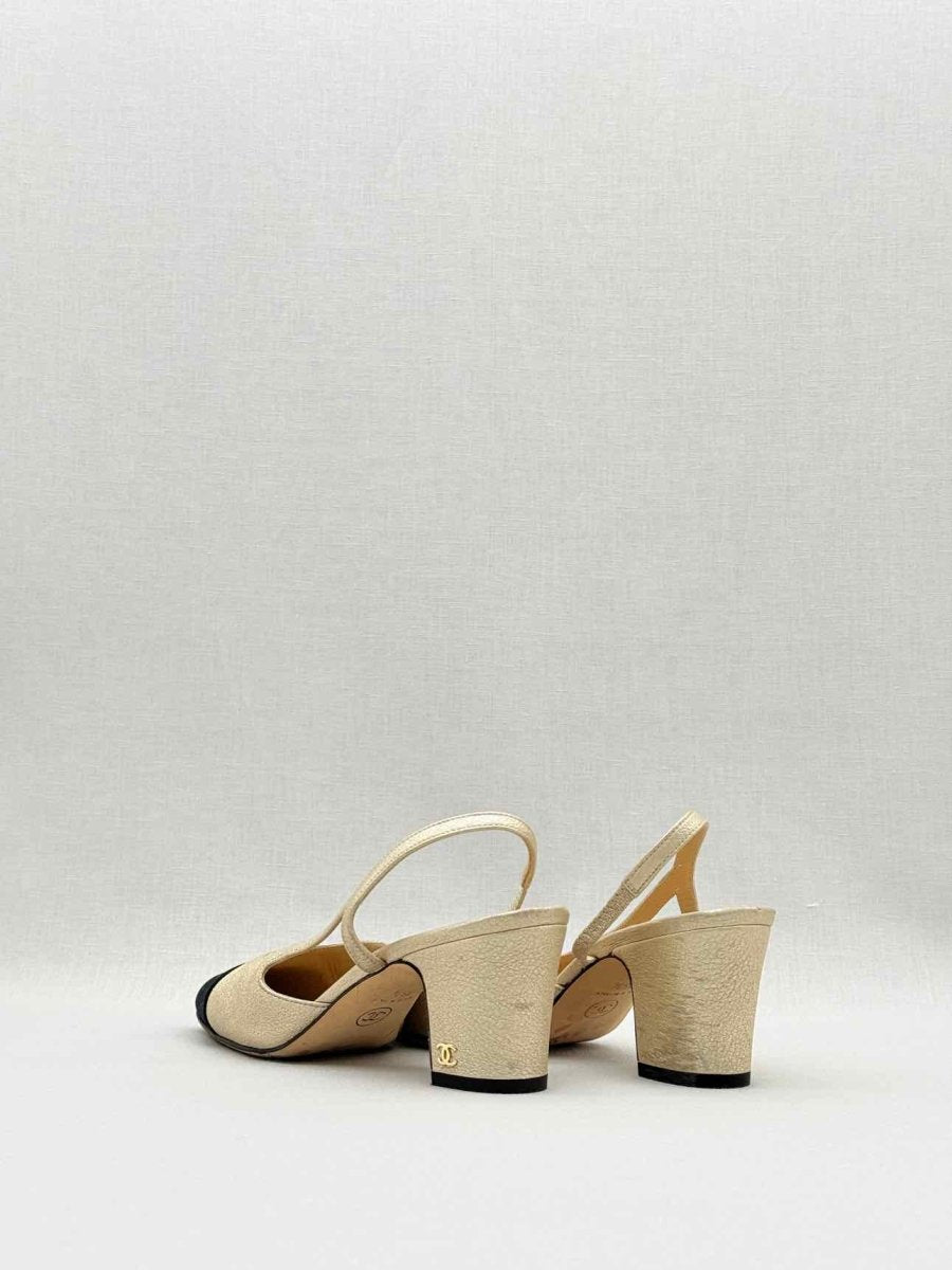 Pre - loved CHANEL Metallic Gold & Black Size EU 35.5 Slingbacks at Reems Closet