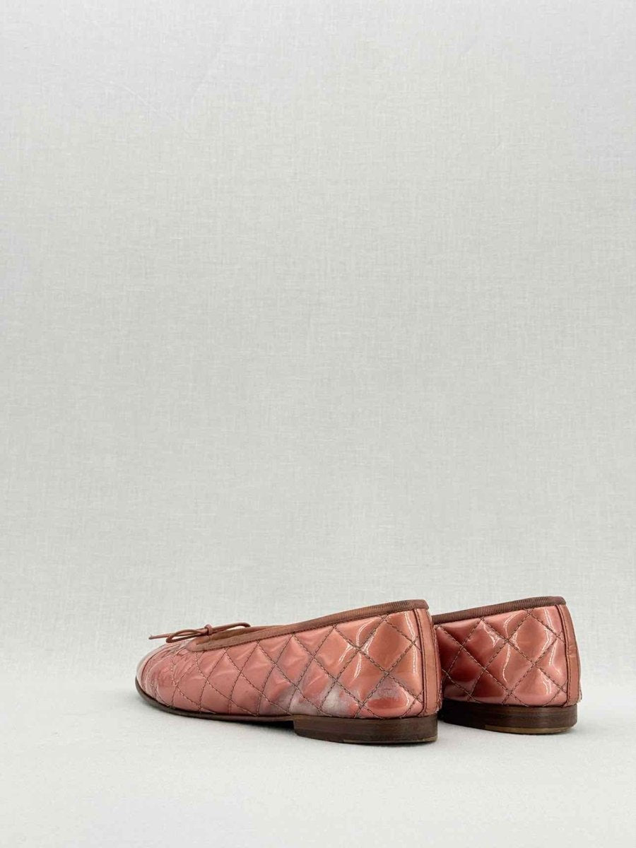 Pre - loved CHANEL Metallic Pink Quilted Size EU 40 Ballerinas at Reems Closet
