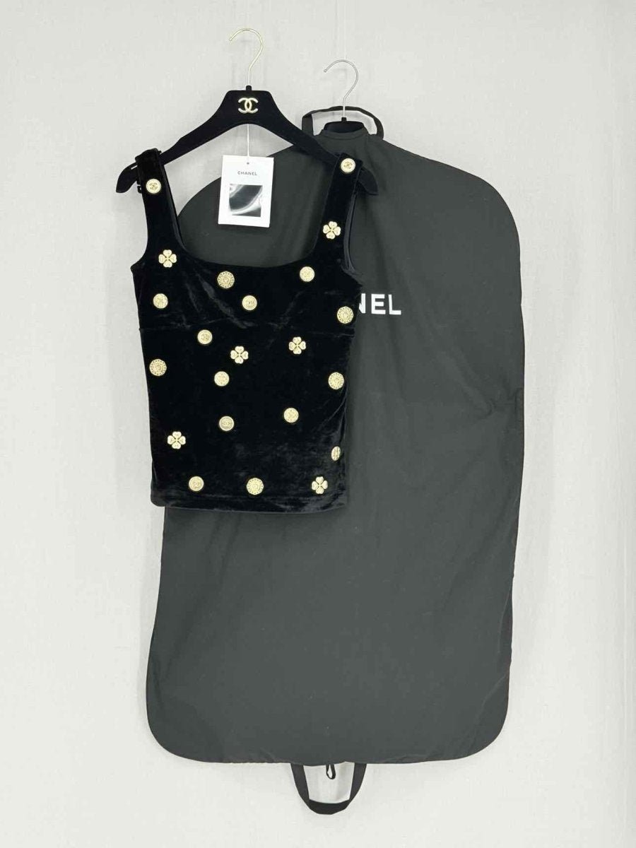 Pre - loved CHANEL Metiers d'arts Black Size US 6 Top at Reems Closet