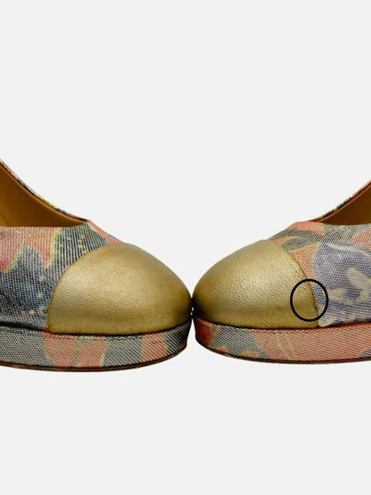 Pre - loved CHANEL Paris - Dubai Gold Multicolor Size EU 39 Pumps at Reems Closet