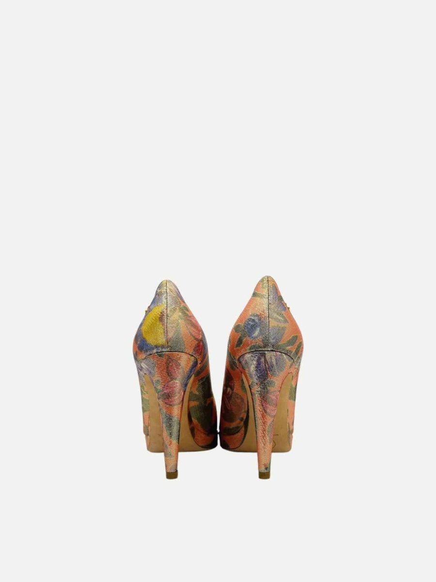 Pre - loved CHANEL Paris - Dubai Gold Multicolor Size EU 39 Pumps at Reems Closet
