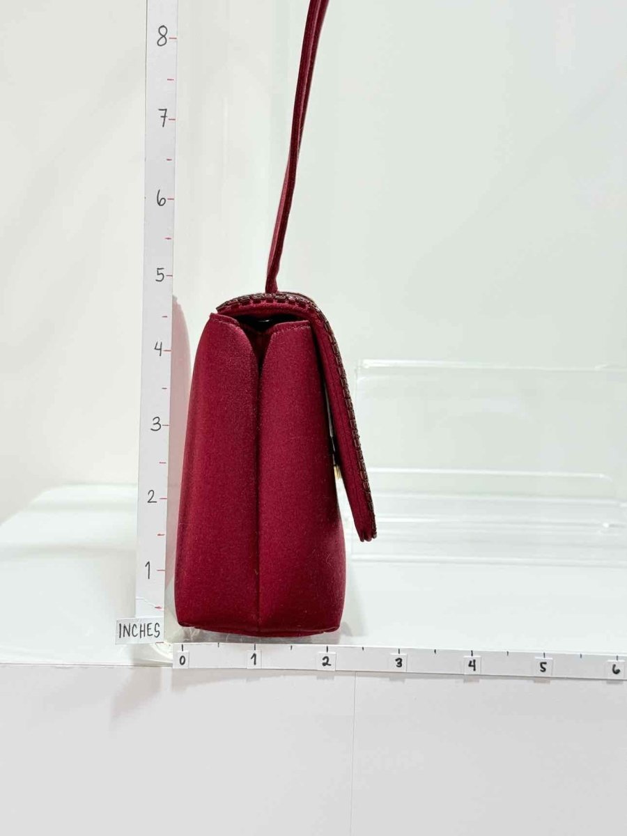 Pre - loved CHANEL Red Shoulder Bag at Reems Closet