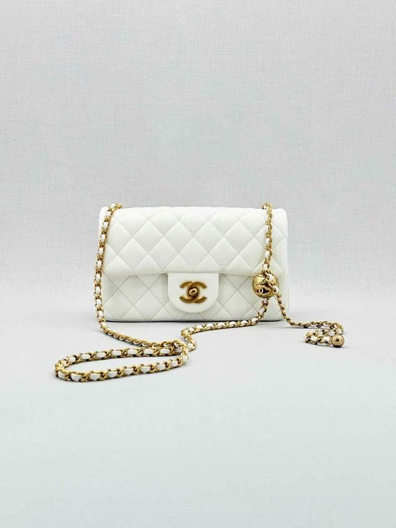 Pre - loved CHANEL Runaway White Quilted Shoulder Bag at Reems Closet