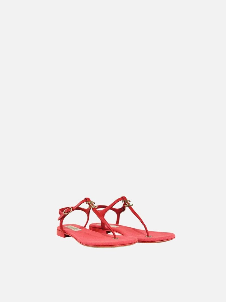 Pre - loved CHANEL Thong Pink CC Sandals 38 at Reems Closet