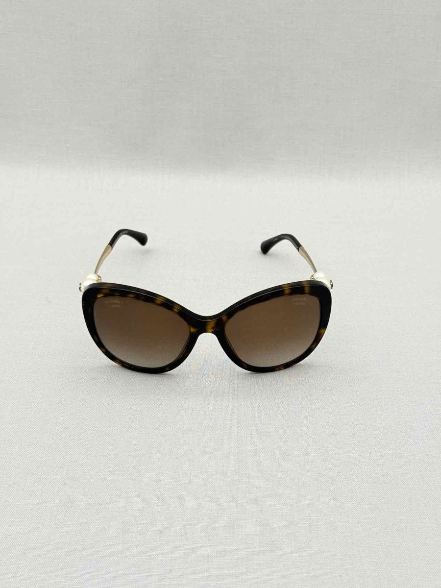 Pre-loved CHANEL Tortoise Brown Sunglasses at Reems Closet