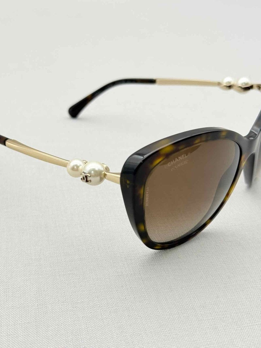 Pre-loved CHANEL Tortoise Brown Sunglasses at Reems Closet