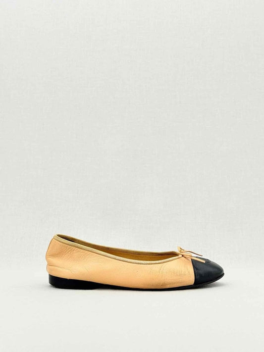 Pre - loved CHANEL Two Tone Beige & Black Size EU 36.5 Ballet Flats at Reems Closet