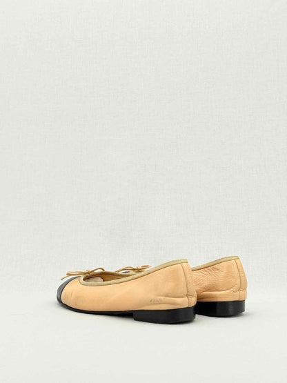 Pre - loved CHANEL Two Tone Beige & Black Size EU 36.5 Ballet Flats at Reems Closet