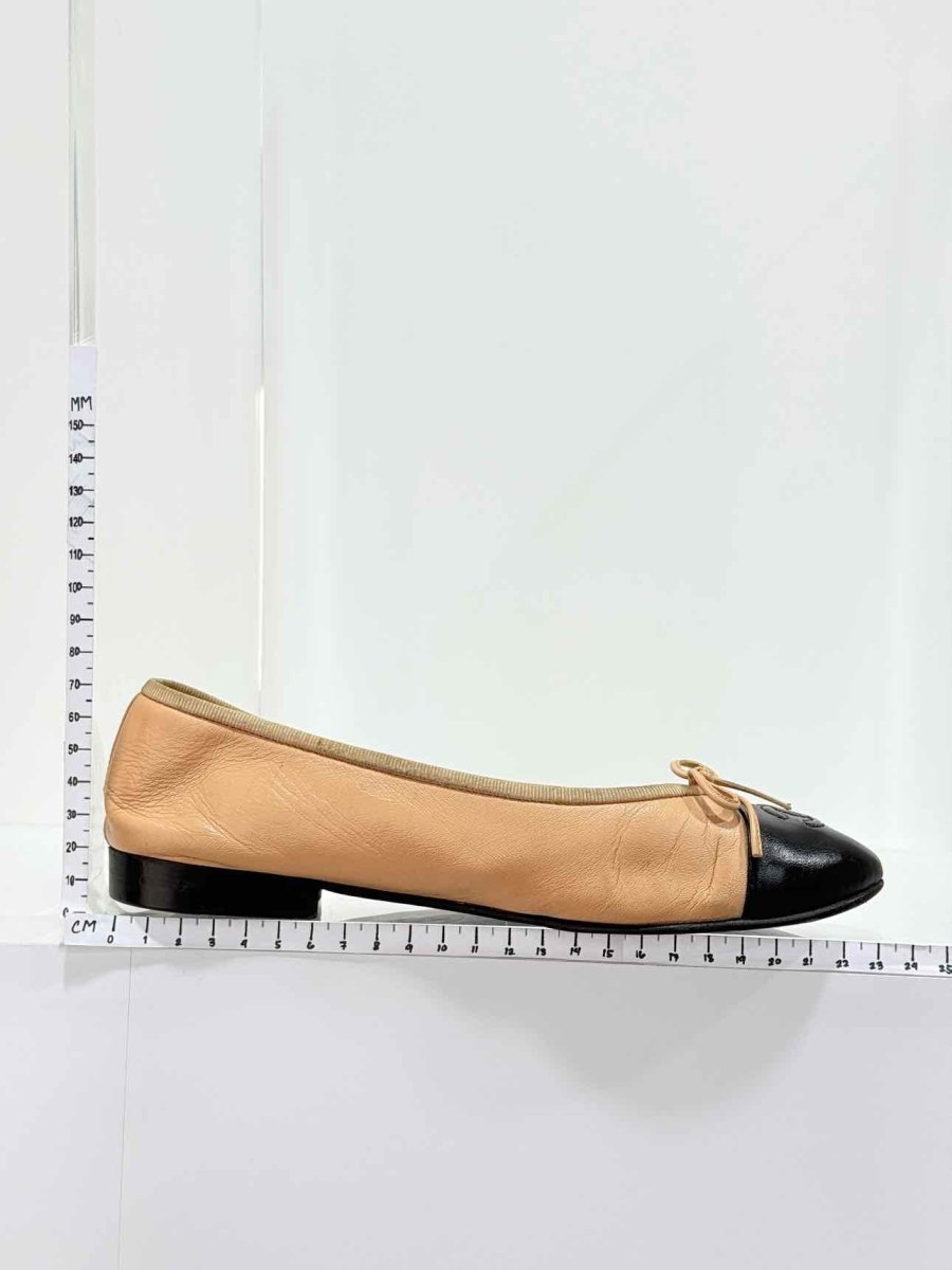 Pre - loved CHANEL Two Tone Beige & Black Size EU 36.5 Ballet Flats at Reems Closet