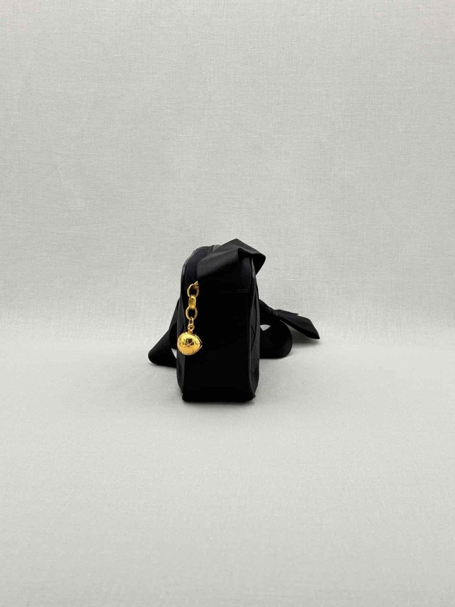 Pre - loved CHANEL Vintage Black Woven Shoulder Bag at Reems Closet