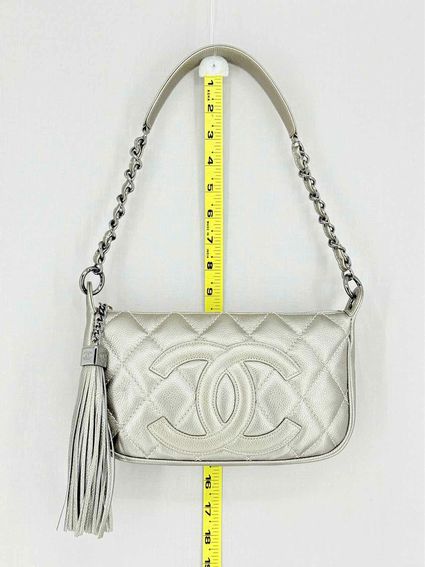 Pre - loved CHANEL Vintage Metallic Silver Quilted Shoulder Bag at Reems Closet
