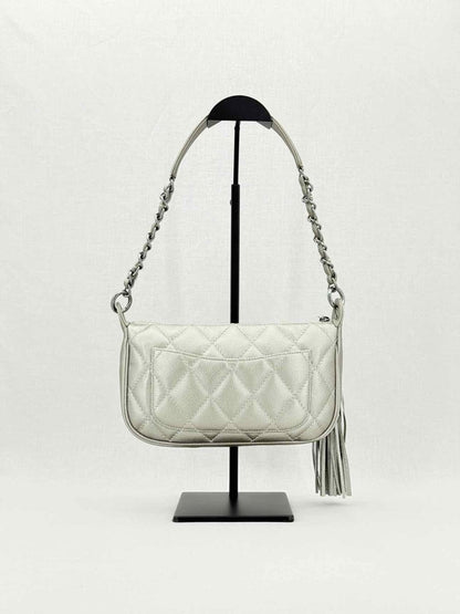 Pre - loved CHANEL Vintage Metallic Silver Quilted Shoulder Bag at Reems Closet