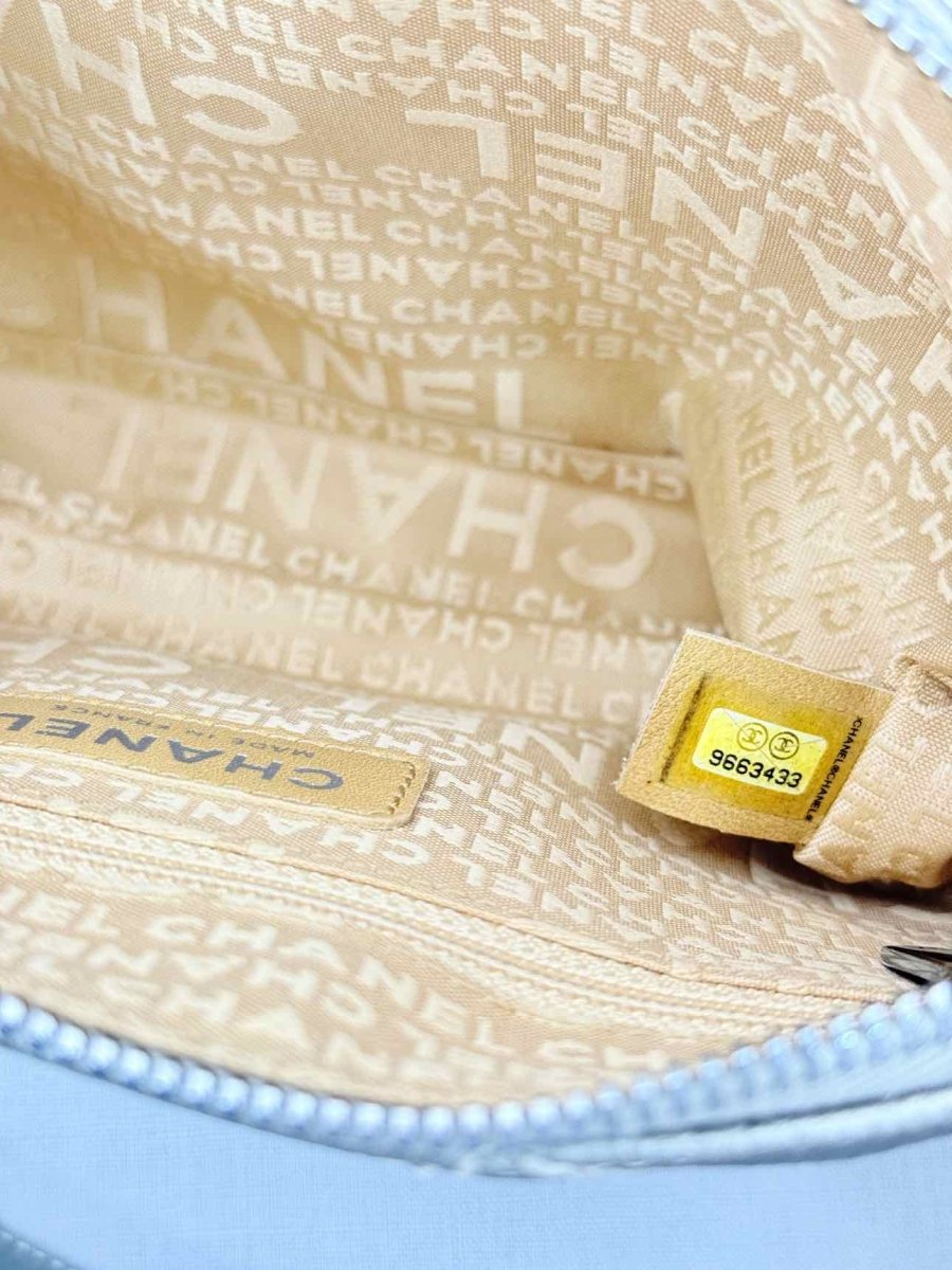 Pre - loved CHANEL Vintage Metallic Silver Quilted Shoulder Bag at Reems Closet