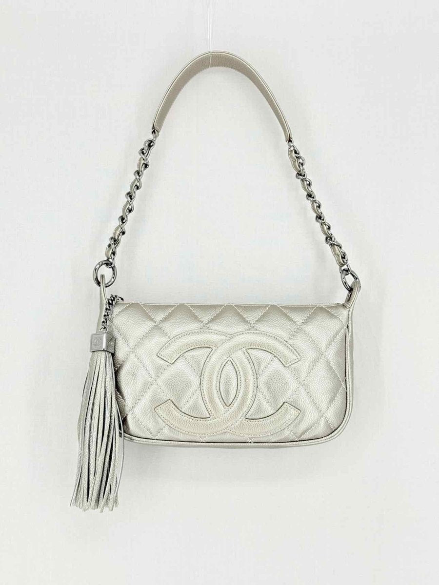 Pre - loved CHANEL Vintage Metallic Silver Quilted Shoulder Bag at Reems Closet