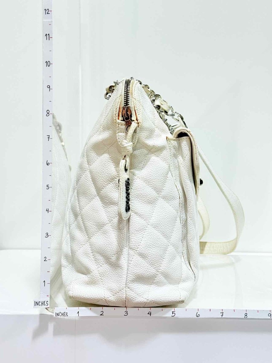 Pre - loved CHANEL Vintage White Shoulder Bag at Reems Closet