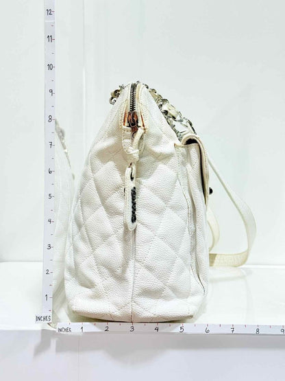 Pre - loved CHANEL Vintage White Shoulder Bag at Reems Closet
