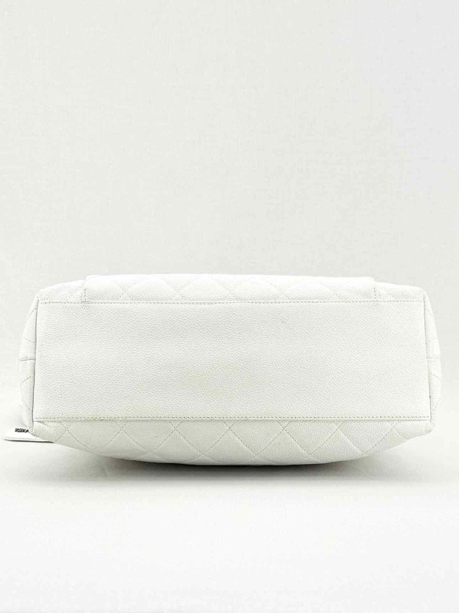 Pre - loved CHANEL Vintage White Shoulder Bag at Reems Closet