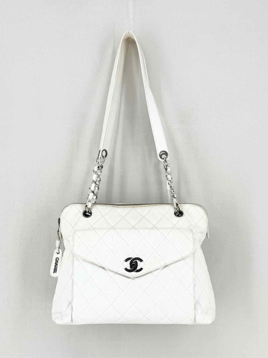 Pre - loved CHANEL Vintage White Shoulder Bag at Reems Closet