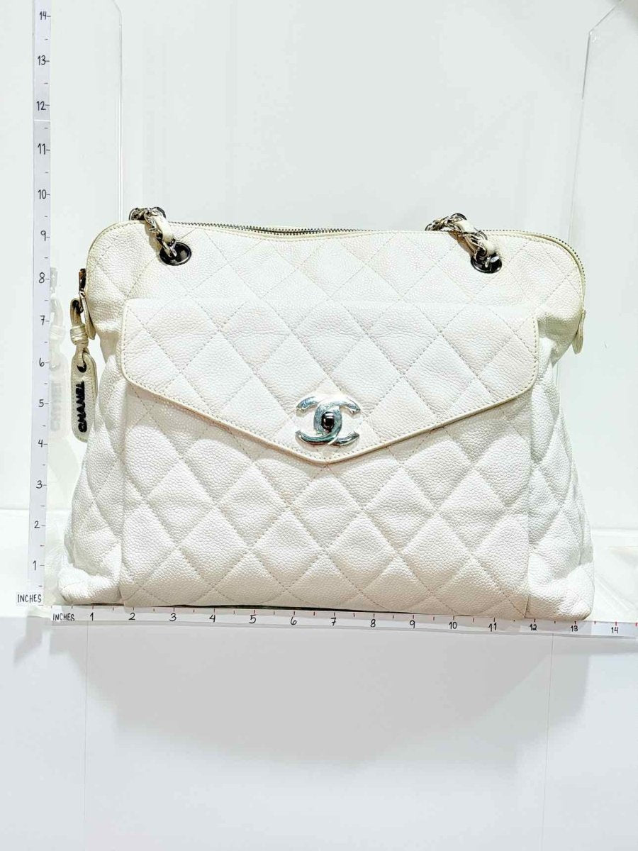 Pre - loved CHANEL Vintage White Shoulder Bag at Reems Closet