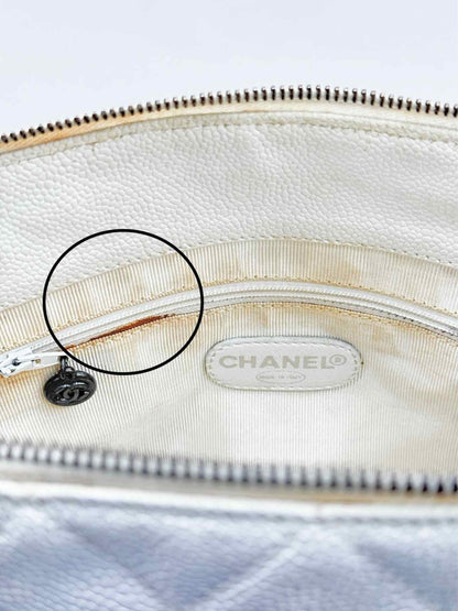 Pre - loved CHANEL Vintage White Shoulder Bag at Reems Closet
