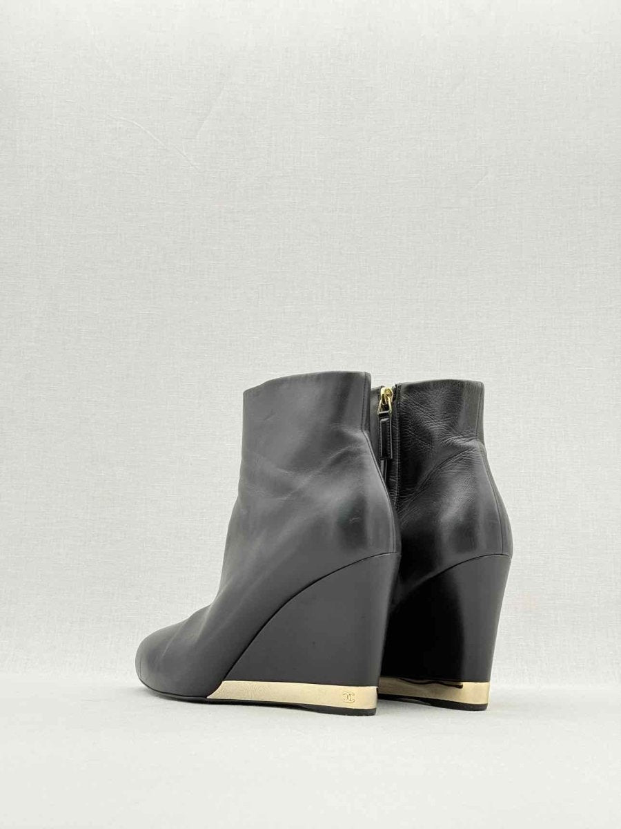 Pre - loved CHANEL Wedge Black Size EU 39 Ankle Boots at Reems Closet