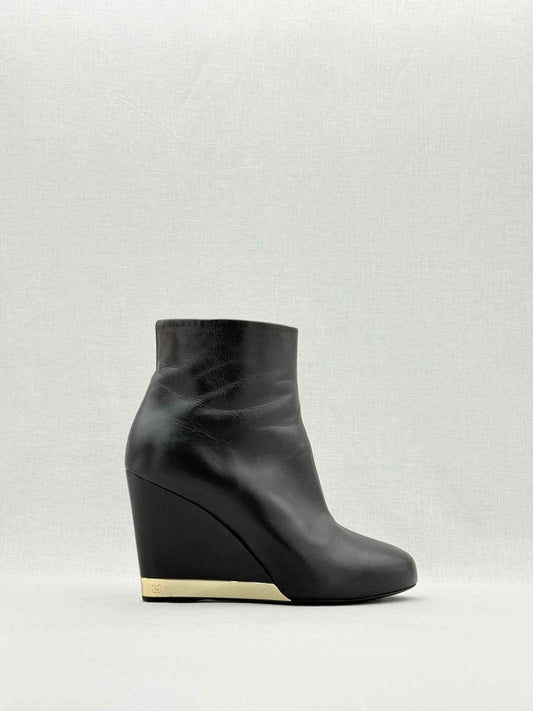Pre - loved CHANEL Wedge Black Size EU 39 Ankle Boots at Reems Closet
