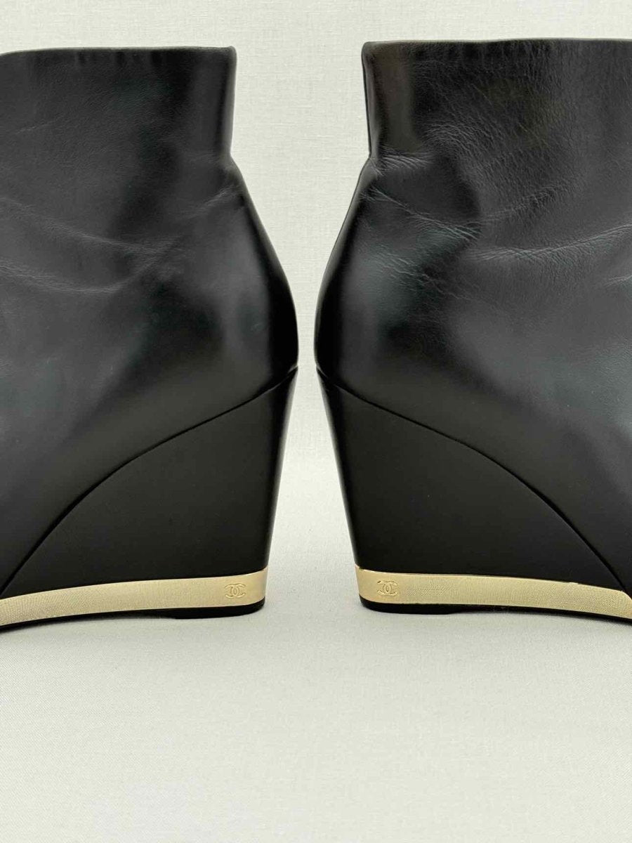 Pre - loved CHANEL Wedge Black Size EU 39 Ankle Boots at Reems Closet