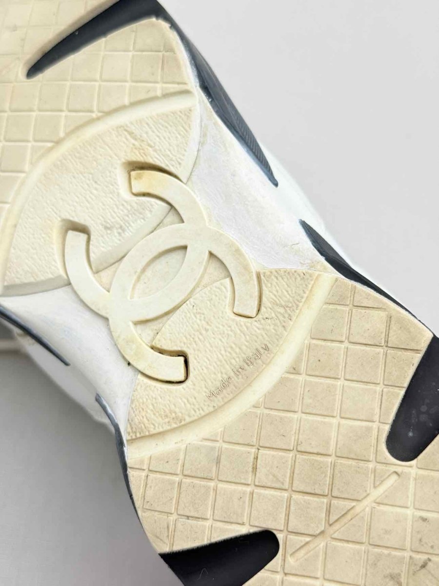 Pre-loved CHANEL White & Black Size EU 40 Sneakers at Reems Closet
