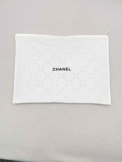 Pre - loved CHANEL White Size US 2 Top at Reems Closet