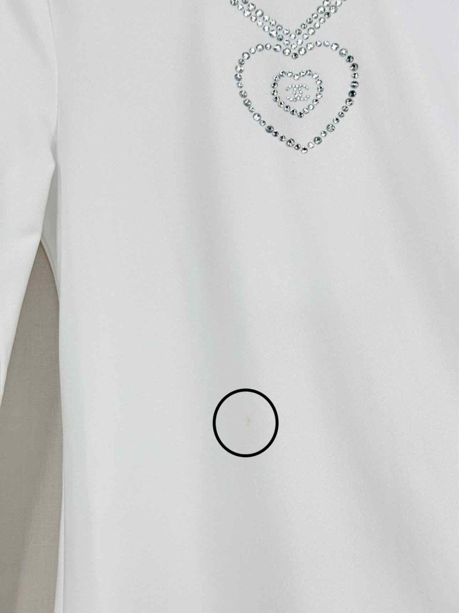 Pre - loved CHANEL White Size US 2 Top at Reems Closet