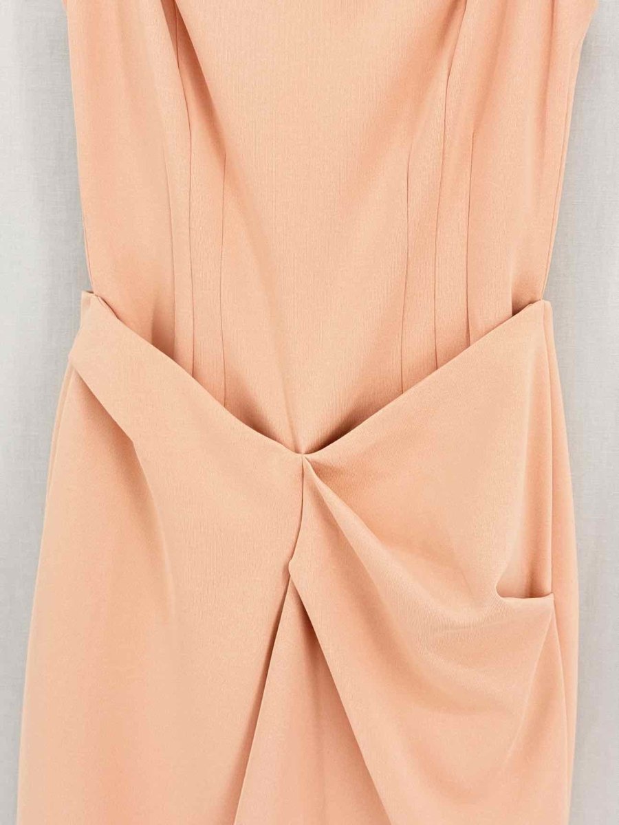 Pre - loved CHATS BY C.DAM Kamplee Peach Size US 6 Midi Dress at Reems Closet