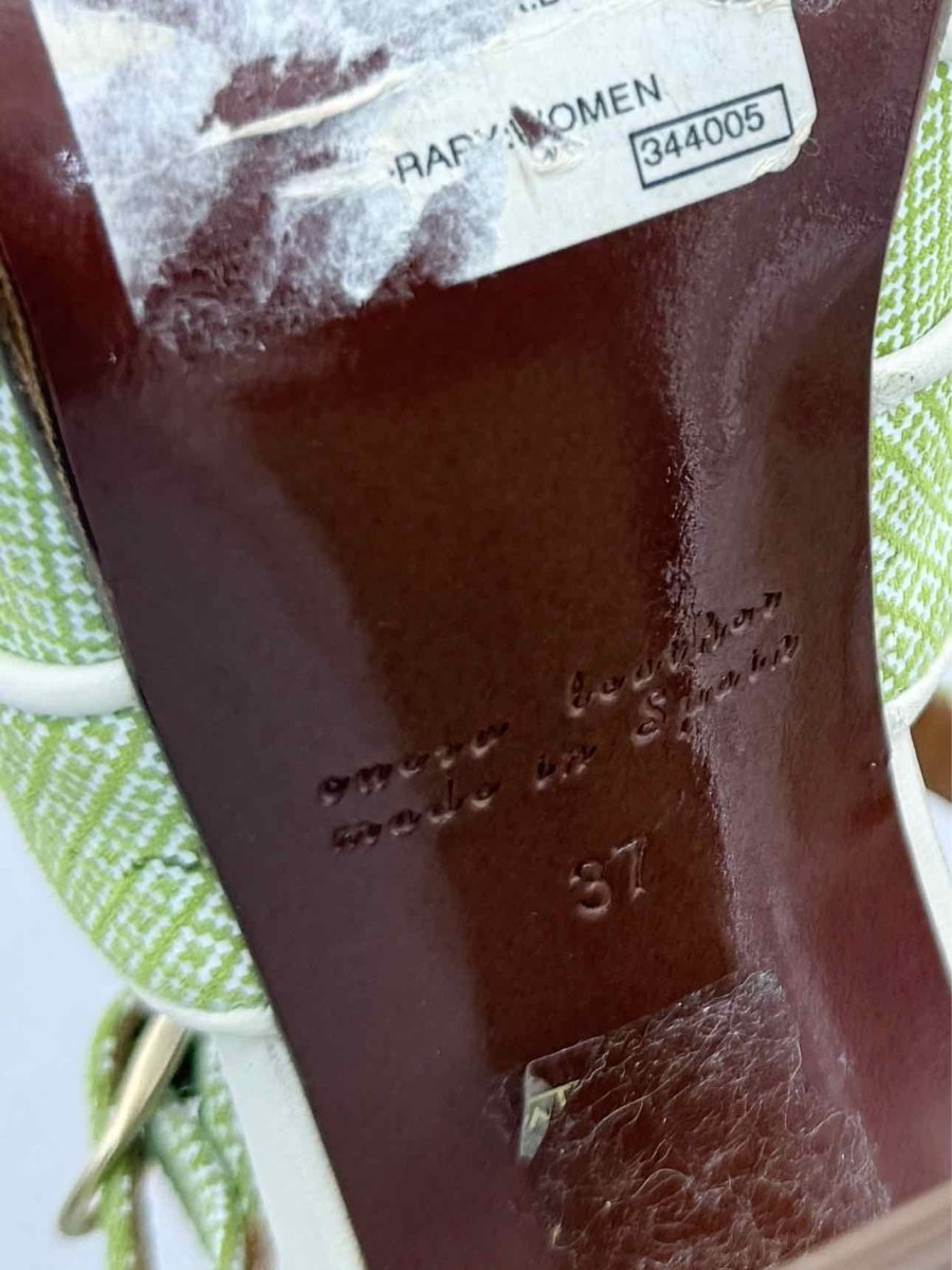 Pre - loved CHIE MIHARA Green & White Size EU 37 Heeled Shoes at Reems Closet