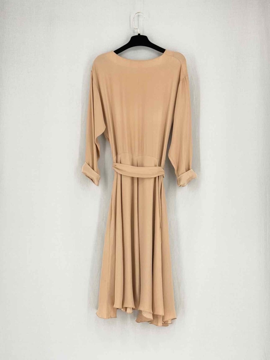 Pre - loved CHLOE Beige Size Medium Knee Length Dress at Reems Closet