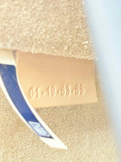 Pre - loved CHLOE Black Crossbody at Reems Closet