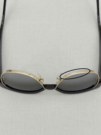 Pre - loved CHLOE Black Sunglasses at Reems Closet