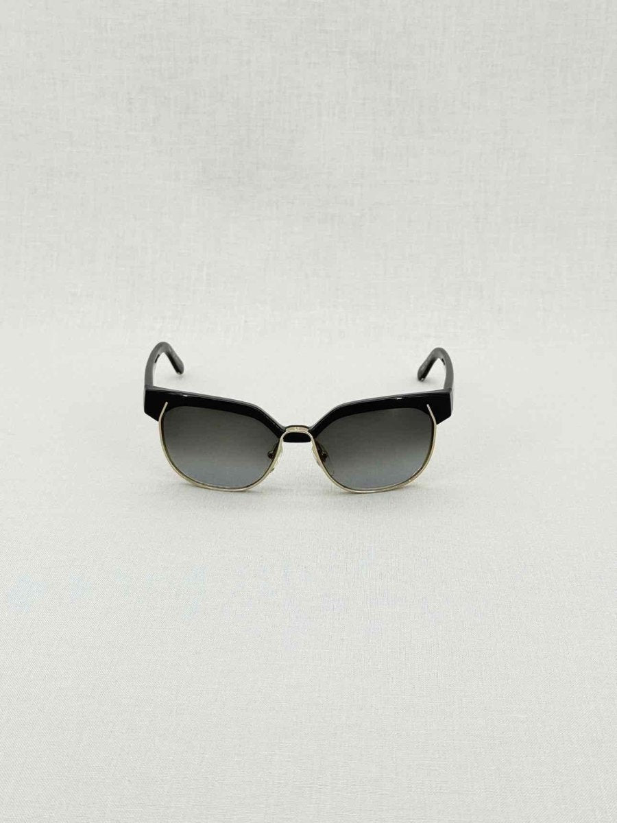 Pre - loved CHLOE Black Sunglasses at Reems Closet