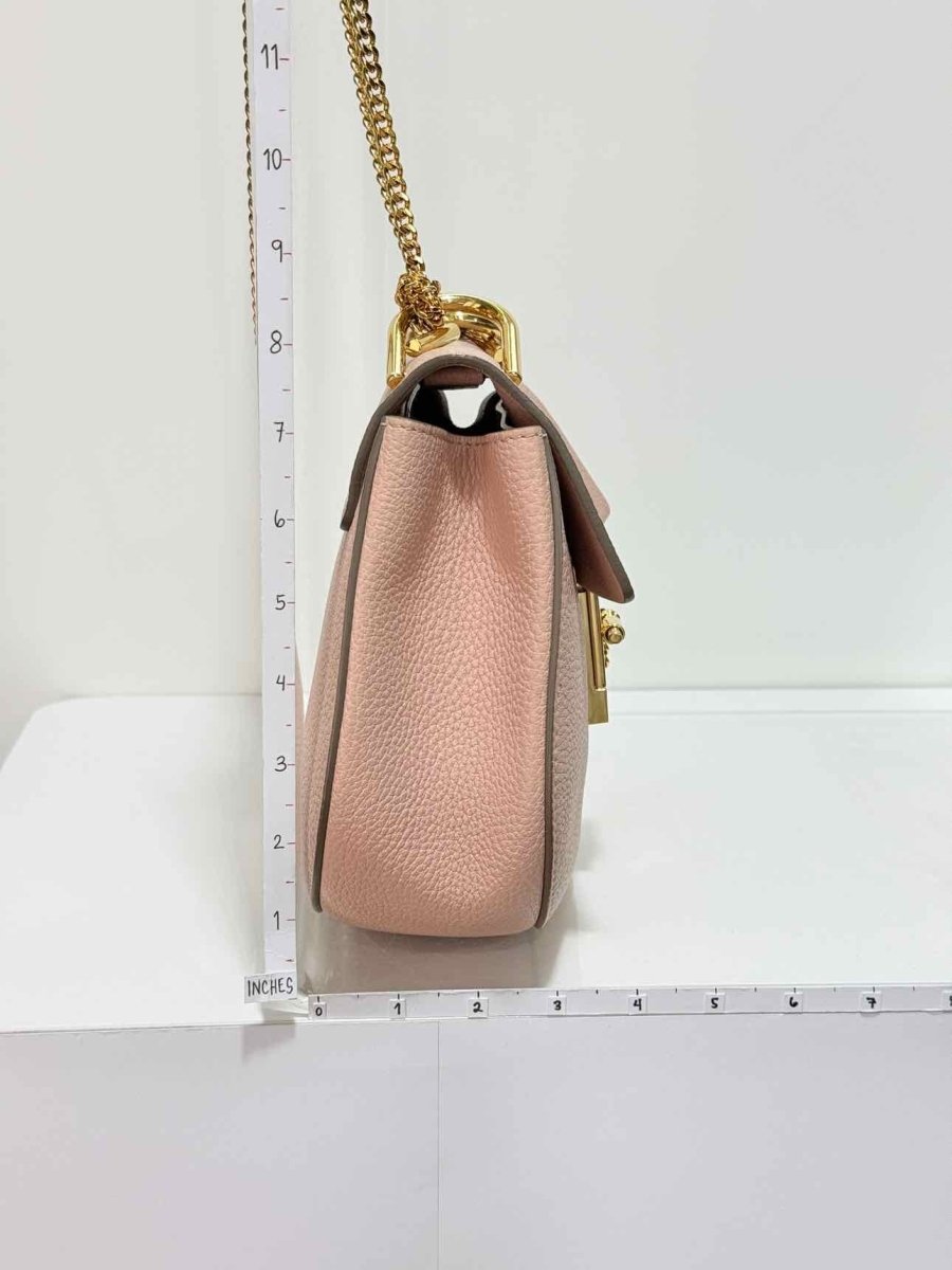 Pre-loved CHLOE Drew Peach Crossbody at Reems Closet