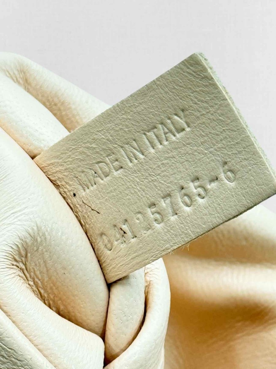 Pre - loved CHLOE Elsie Purple Shoulder Bag at Reems Closet