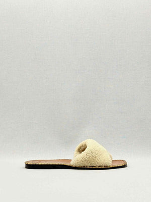 Pre-loved CHLOE Idol Cream Size EU 40 Slides at Reems Closet