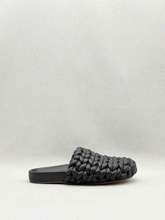 Pre-loved CHLOE Kacey Black Size EU 39 Mules at Reems Closet