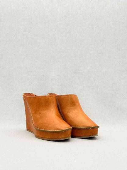 Pre-loved CHLOE Mule Clogs Tan Size EU 40 Wedges at Reems Closet