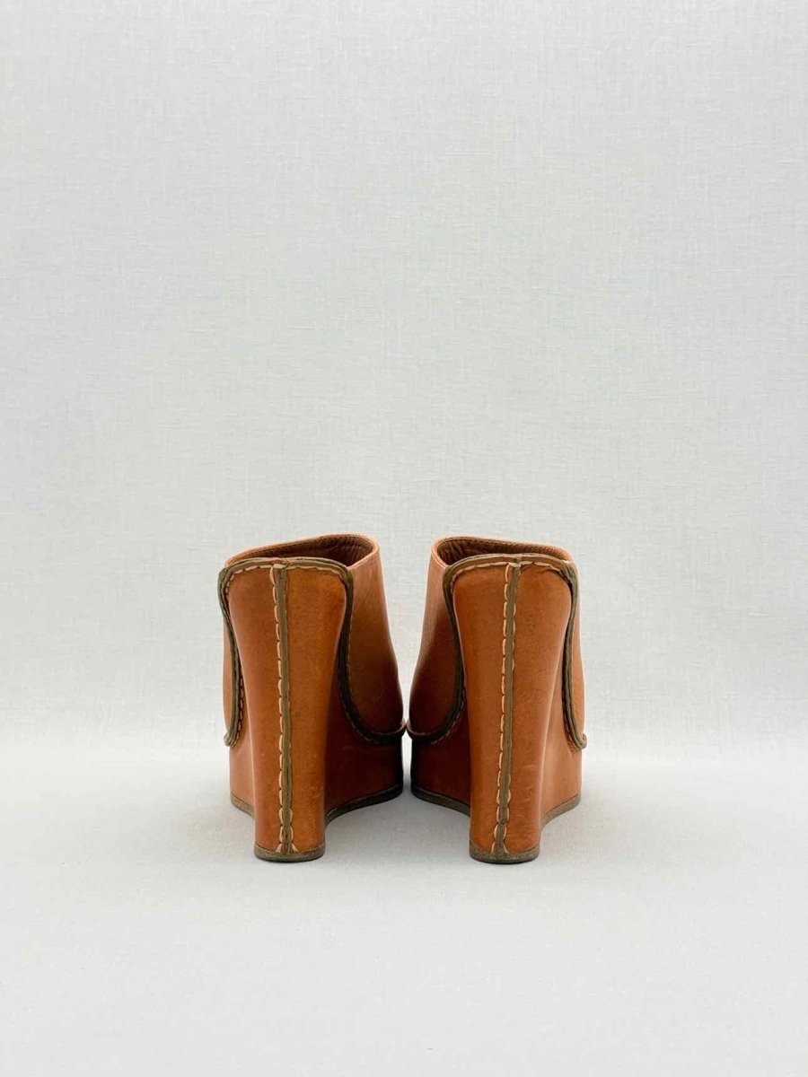 Pre-loved CHLOE Mule Clogs Tan Size EU 40 Wedges at Reems Closet