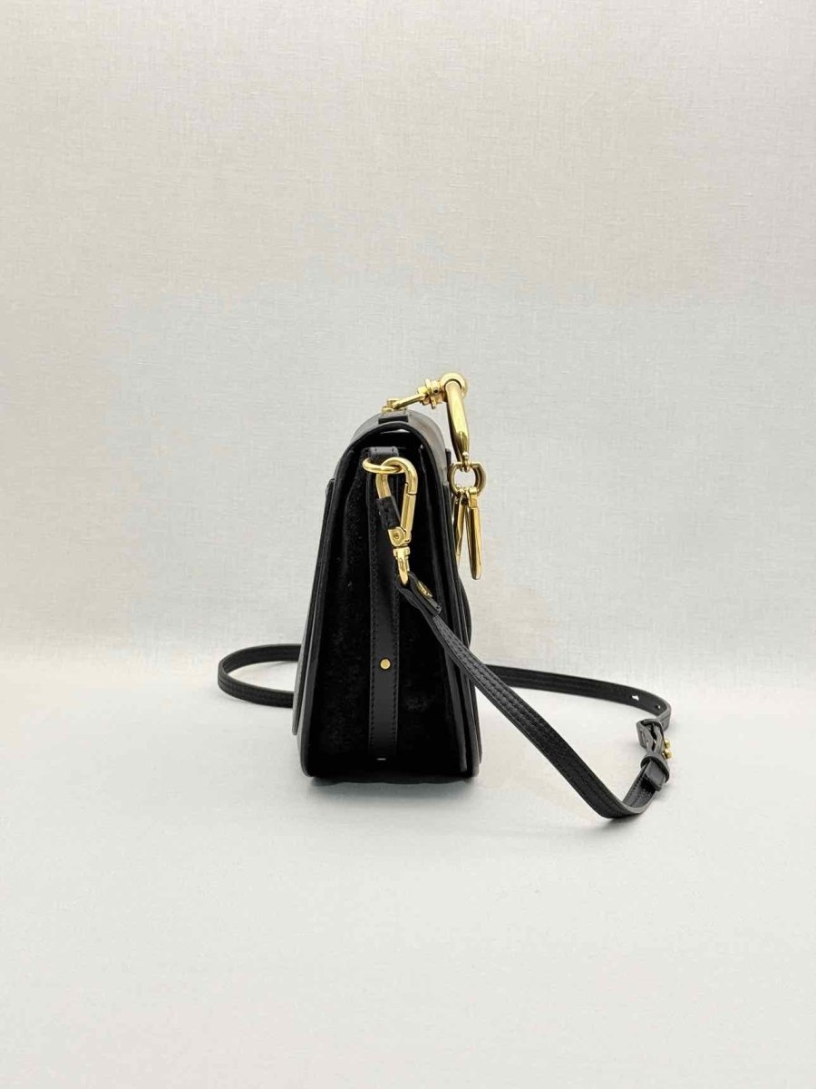 Pre-loved CHLOE Nile Black Shoulder Bag at Reems Closet